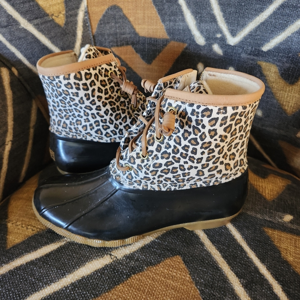 Sperry Saltwater Women’s Black & Leopard Cheetah Duck Boots